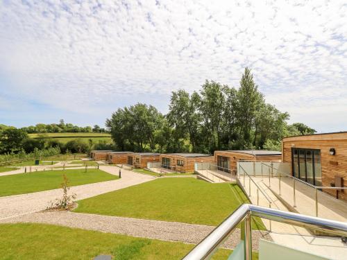Hotellet från utsidan, Champagne in Nettlestone and Seaview