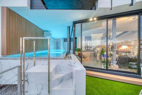 House Gallery 10 House Gallery 10