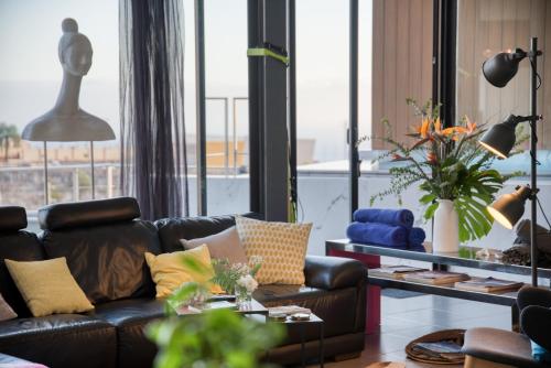 House Gallery 10 House Gallery 10