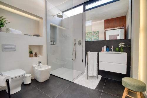 House Gallery 10 House Gallery 10