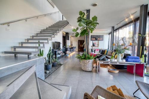 House Gallery 10 House Gallery 10