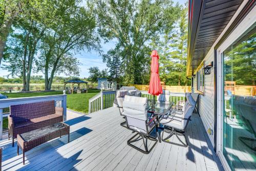 Lakefront Antioch Home w/ Dock, Grill, Game Room!