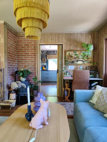 Cozy house with a garden, Child-friendly in Other