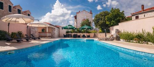 Apartments & Rooms Konoba Tomić 3