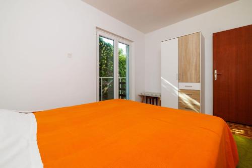 Apartment Zdravka - image 8