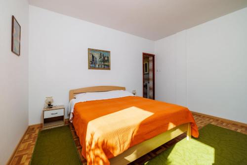 Apartment Zdravka - image 10