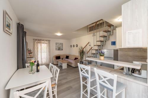 APARTMENT LEO NOVALJA