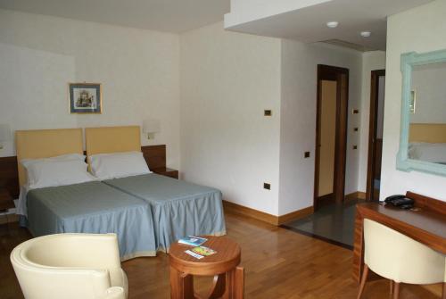 1 twin bed