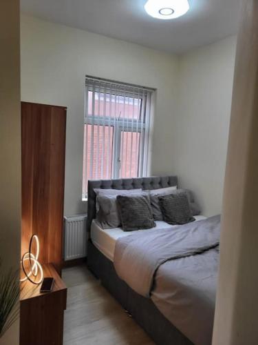 Large four bedroom house in manchester near centre, Manchester (zdjęcie 10)