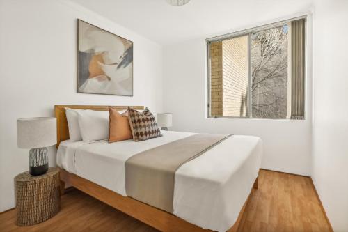 Glebe Tranquil Retreat - 2bd with parking - image 6