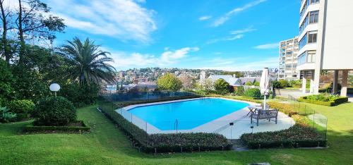 Exterior view, Beautiful harbour views, stylish apartment in Darling Point