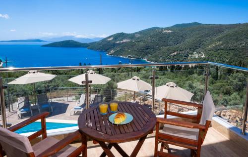 180 Mansion in Mikros Gialos