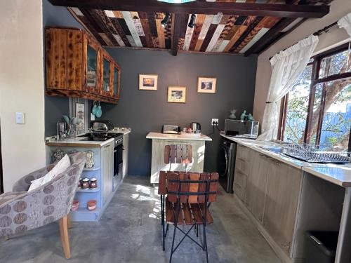 Little Oak Cottage in Hopefield