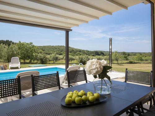 Attractive Villa in Sorici with Swimming Pool