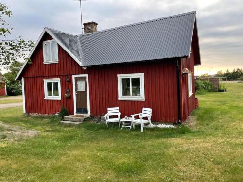 Seaside house in a old farm near Falkenberg, 500m to beach in 크놀라베리엣