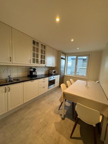 Charming 3-Bedroom Apartment in the Heart of Kristiansund Charming 3-Bedroom Apartment in the Heart of Kristiansund