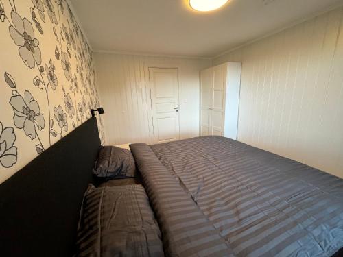 Charming 3-Bedroom Apartment in the Heart of Kristiansund Charming 3-Bedroom Apartment in the Heart of Kristiansund