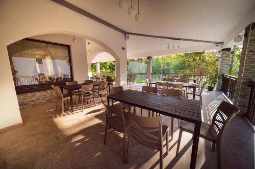 Pensiune Restaurant Perla in Sangeorz-Bai