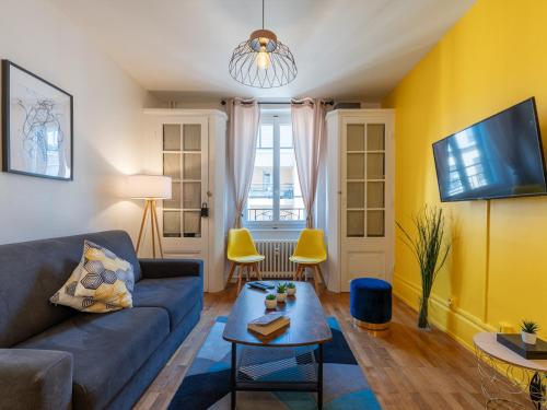 LE DEDIEU - HYPERCENTRE GARAGE GRATUIT WiFi NETFLIX AMAZON PRIME - Sathonay-Village