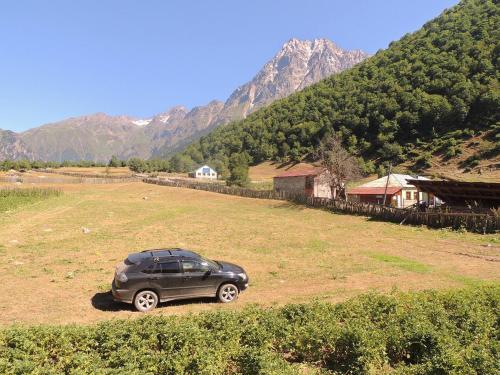 Mila Guest House in Mazeri