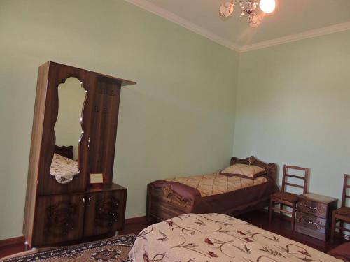 Mila Guest House in Mazeri
