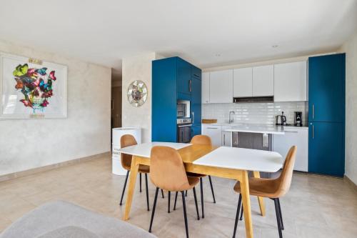 keuken, Appartement de Messugues - Appt standing vue mer in Vallon de Coste