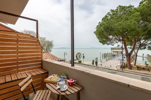 The View - Sunset & Relax - Suite - Appartamenti Vista Lago, Passignano sul Trasimeno (fotografie 10)