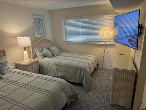 Two-Bedroom Apartment image 6