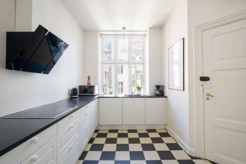 200SQM NEW Apartment - City centre next to Tivoli - image 12