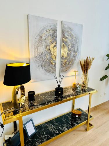 Urbanstay Suites - Jacqmain Downtown Suite