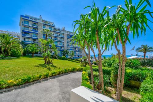 Exterior view, Port de Nice, Charmant studio near Parc forestier du Mont-Boron