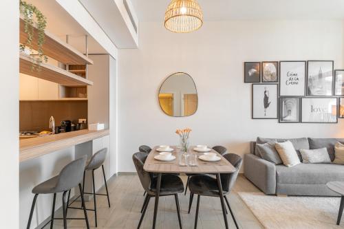 Allsopp & Allsopp - 1-Bedroom Apartment in Wilton Terraces Tower 1 MBR City - main image
