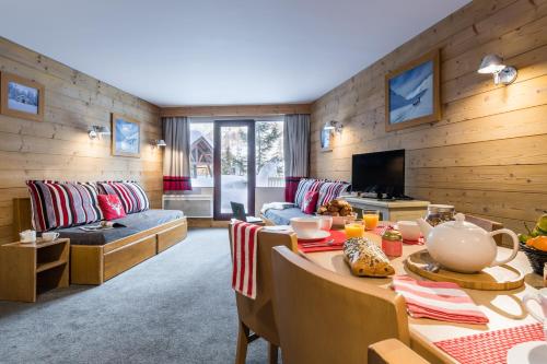 Résidence Pierre & Vacances Les Balcons De Bellevarde - Accommodation - Val d'Isère