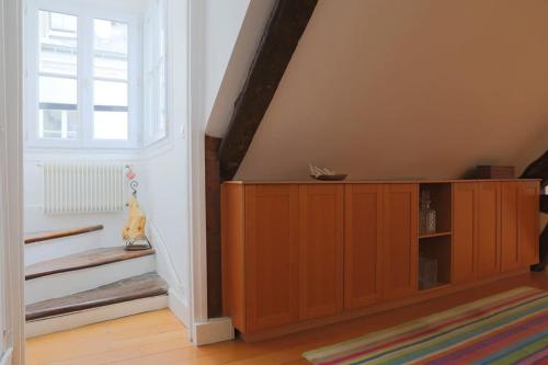 Orange Vendome - Bright 1-Bed Apt Near the Louvre - image 10