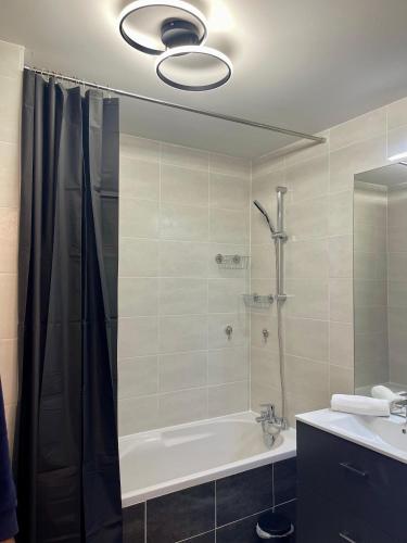 Appart Standing Balcon 6 Pers Parking Privé Tram, Estrasburgo (foto 6)