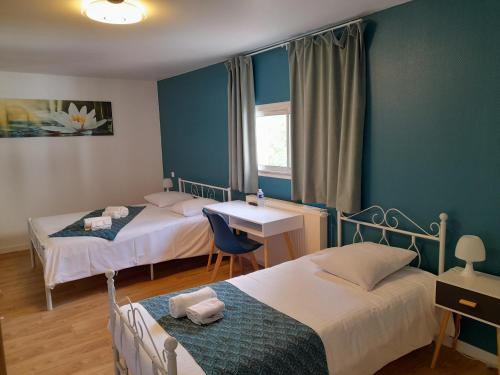 Triple Room with Garden View