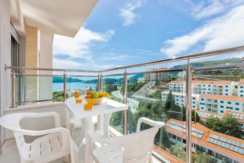 ID LUX APARTMENTS in Rafailovici