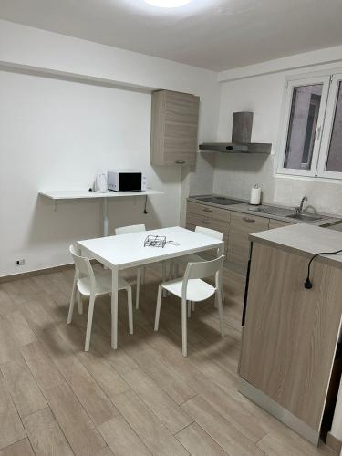 RHOME TIBURTINA, Рим (фото 8)