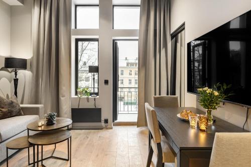 Superior One-Bedroom Apartment