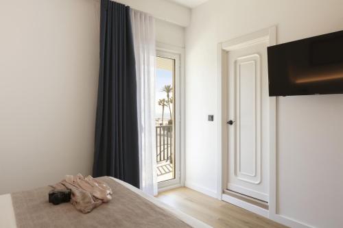 Hotel Rovira - image 2