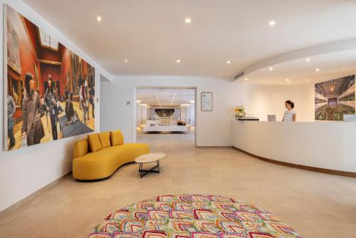 HM Isabela-Adults Only