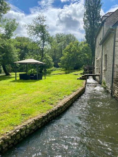 Superbe Moulin - Château Landon