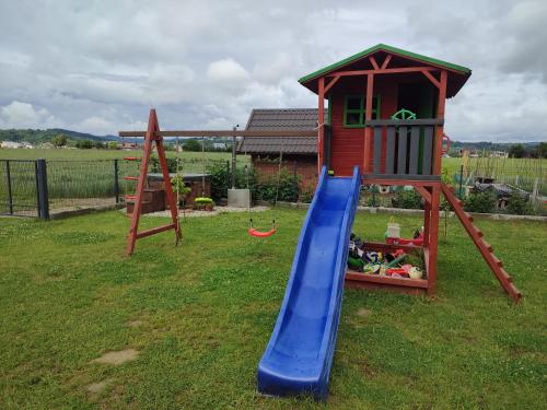 Omgivelser, Domek Myśliwski (Domek Mysliwski) in Stary Sącz