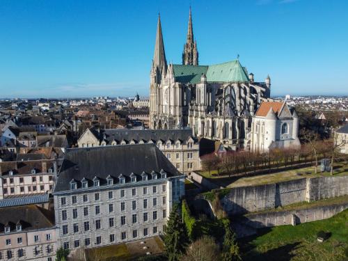 Hôtellerie Saint Yves - Hôtel - Chartres