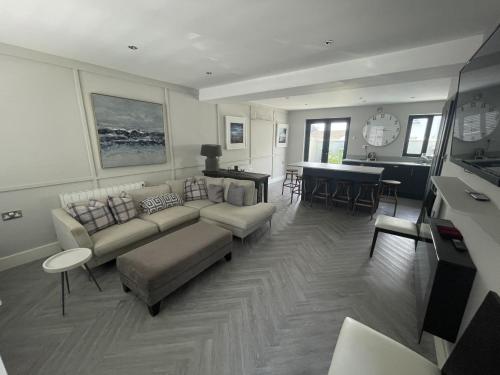 Exterior view, 21 Victoria, Kilkee in Kilkee