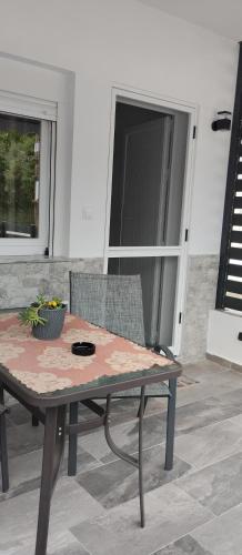 Flisvos loft by the sea