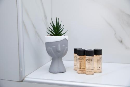 E&S Balaska Apartments