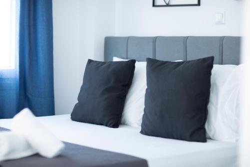 E&S Balaska Apartments