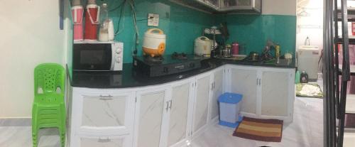 Kitchen, TUYET NA Homestay near Ho Chi Minh Museum