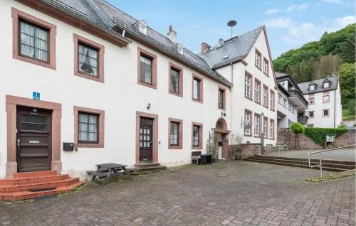 2 Bedroom Stunning Apartment In Malberg in Malberg, Deutschland